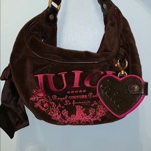 Brown velvet Juicy Couture medium sized purse!!🤩